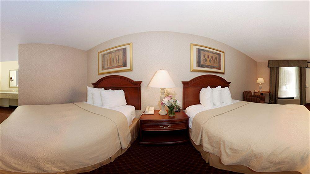 Quality Inn Exit 4 Clarksville Exterior foto